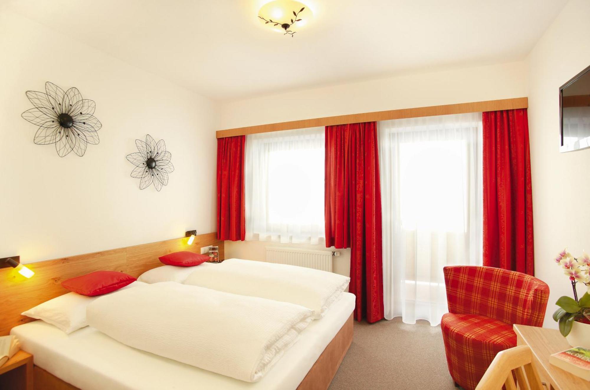 Appartement Hotel Garni Matthaeuserhof แกร์ลอส ภายนอก รูปภาพ
