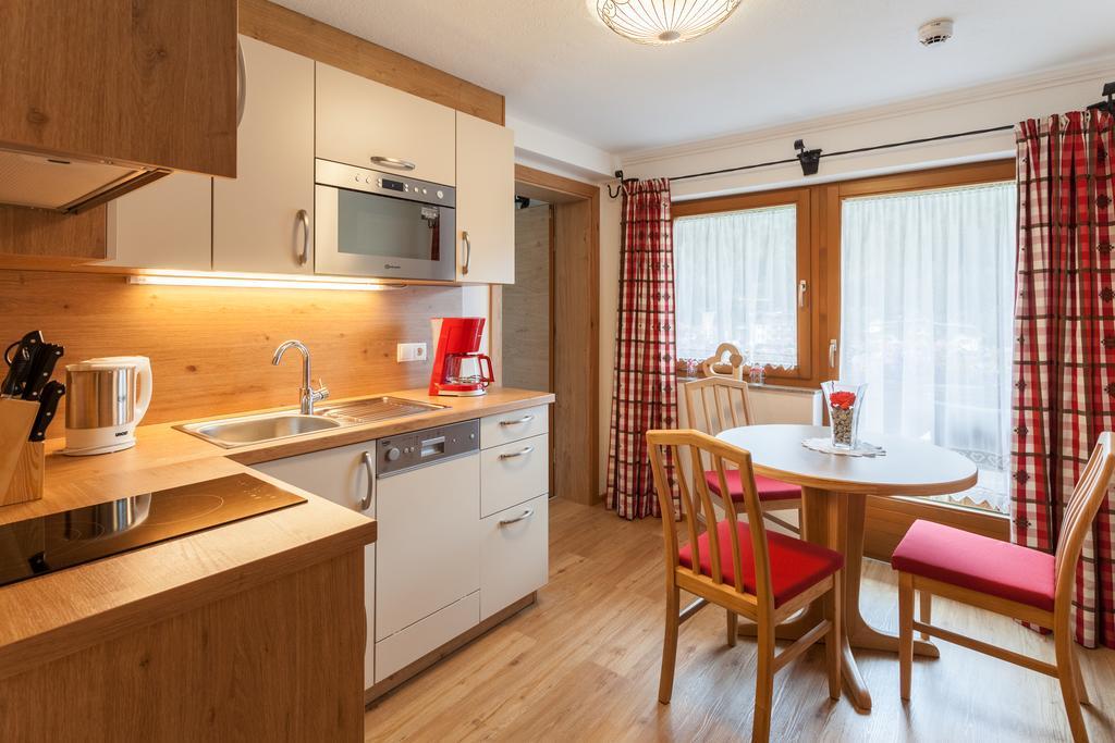 Appartement Hotel Garni Matthaeuserhof แกร์ลอส ภายนอก รูปภาพ